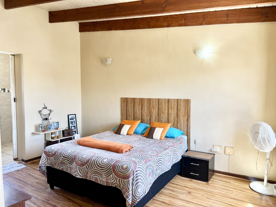 3 Bedroom Property for Sale in Ruyterwacht Western Cape